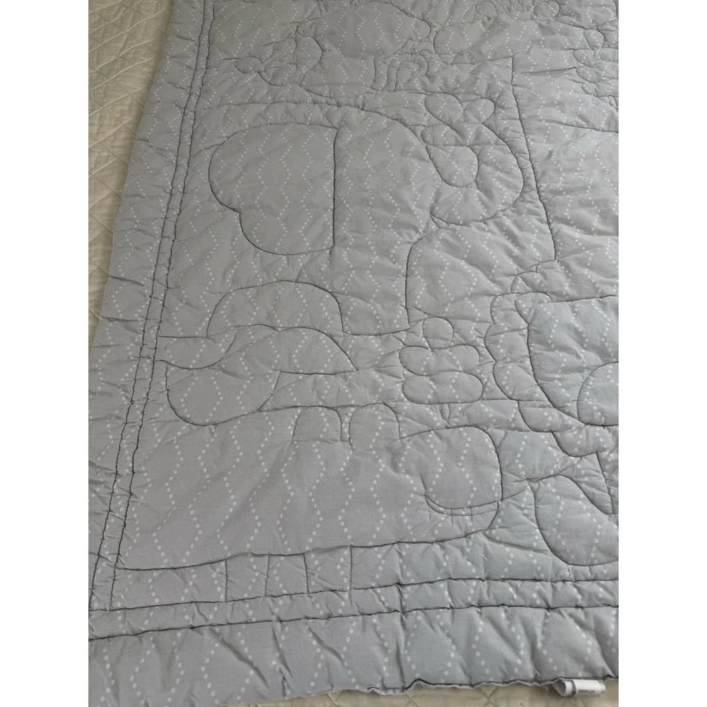 Circo Safari Jungle Animals Baby Crib Quilt Elephant Giraffe Lion Gray